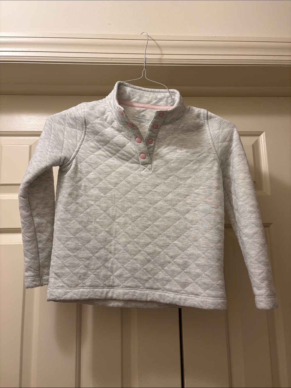 Vineyard Vines Light Gray Quilted Pullover with Pink Buttons